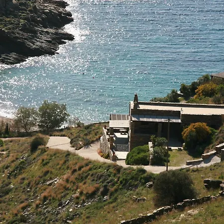 Feet-in-water House *